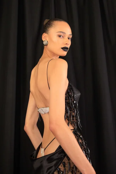 Look 11